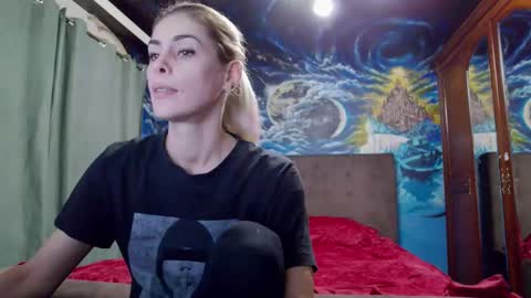 Snapshot of blonde4pasion chatting on March 2, 2025, 7:23 pm blonde4pasion online show from March 2, 2025, 7:23 pm