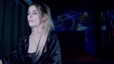 Snapshot of blonde4pasion chatting on March 8, 2025, 10:56 pm blonde4pasion online show from March 8, 2025, 10:56 pm