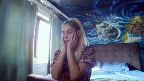 Snapshot of blonde4pasion chatting on September 21, 2025, 12:40 pm blonde4pasion online show from September 21, 2025, 12:40 pm