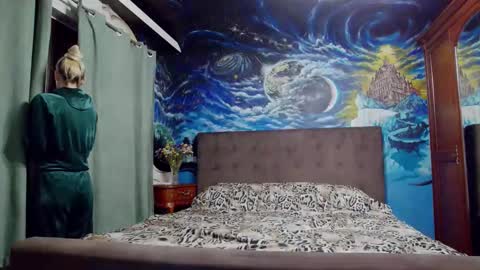 Snapshot of blonde4pasion chatting on October 4, 2025, 4:49 pm blonde4pasion online show from October 4, 2025, 4:49 pm