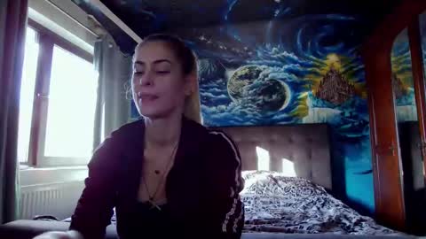 Snapshot of blonde4pasion chatting on October 16, 2025, 1:01 pm blonde4pasion online show from October 16, 2025, 1:01 pm