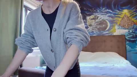 Snapshot of blonde4pasion chatting on March 28, 2026, 2:05 pm blonde4pasion online show from March 28, 2026, 2:05 pm