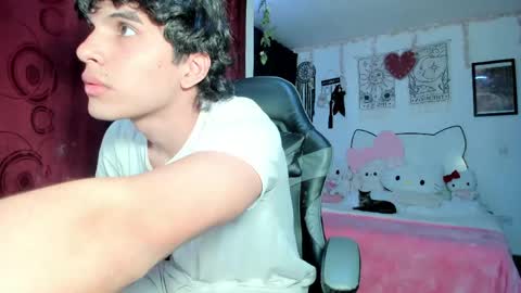  Blonde and Sam  online show from April 7, 2026, 1:50 am