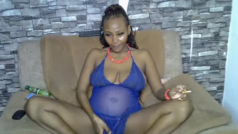 blonde_creamy online show from June 20, 2026, 7:16 pm