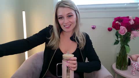 Blonde Stella online show from February 12, 2026, 6:03 pm