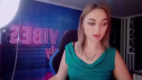 Meryem online show from September 19, 2025, 7:43 am