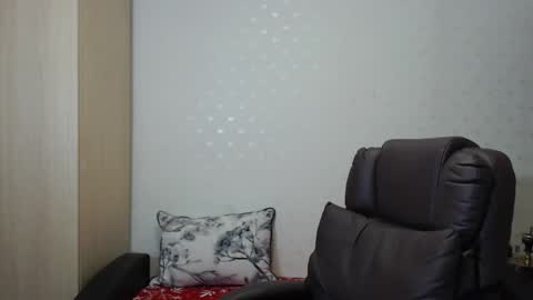 Snapshot of blondeagle chatting on November 7, 2025, 8:42 pm Mr Blond online show from November 7, 2025, 8:42 pm