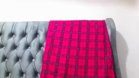 blonde online show from September 15, 2025, 6:08 pm