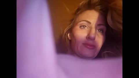 Gia  online show from January 10, 2025, 7:00 pm