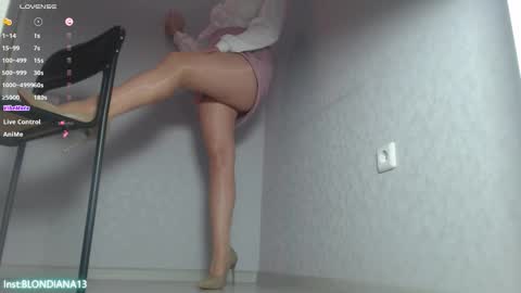 Im Di. I smell naked even when Im dressed. online show from March 12, 2026, 9:48 am