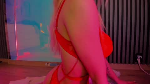 Snapshot of blondie_muller chatting on January 17, 2025, 2:18 am blondie_muller online show from January 17, 2025, 2:18 am