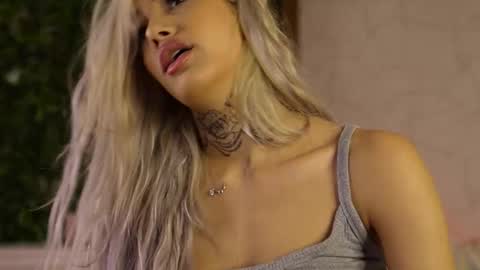 Snapshot of blondie_muller chatting on September 12, 2025, 7:36 pm blondie_muller online show from September 12, 2025, 7:36 pm