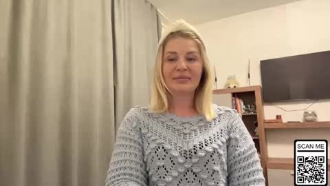 blondie_xoxoxo online show from October 4, 2025, 5:33 pm