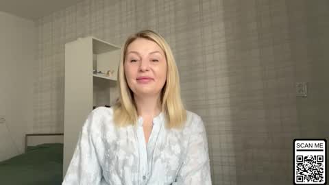 blondie_xoxoxo online show from February 17, 2026, 8:22 am