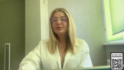 Snapshot of blondie_xoxoxo chatting on July 18, 2026, 6:39 am blondie_xoxoxo online show from July 18, 2026, 6:39 am
