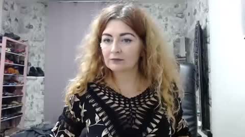 Snapshot of blondmilfs chatting on January 10, 2025, 12:27 am BlondMILfs online show from January 10, 2025, 12:27 am