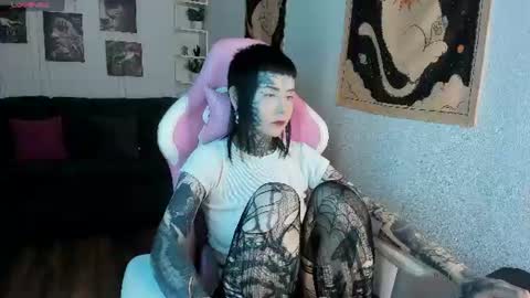 Snapshot of blood__mary chatting on July 31, 2026, 8:52 pm Mary online show from July 31, 2026, 8:52 pm