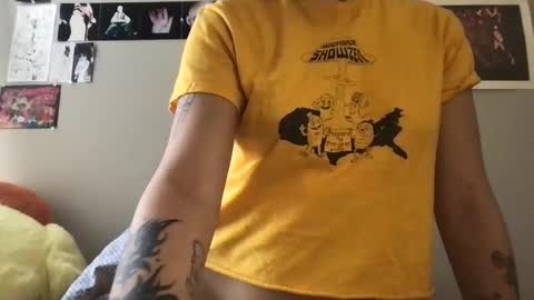 bloodrushbabe online show from March 29, 2026, 7:47 pm