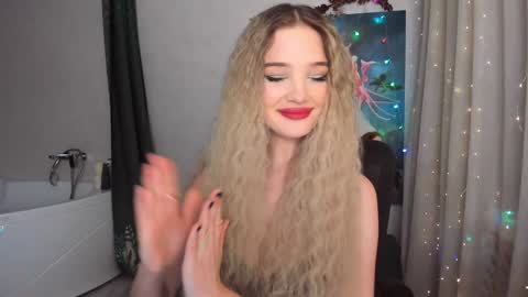 Sophia online show from December 7, 2024, 4:09 am