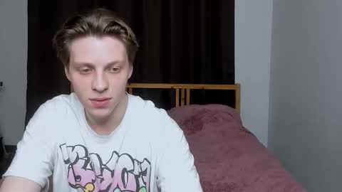 Sasha and Maria online show from November 4, 2025, 10:20 pm