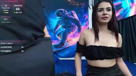 santiylola online show from January 5, 2025, 4:58 am