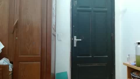 blowy079 online show from November 15, 2025, 5:49 am