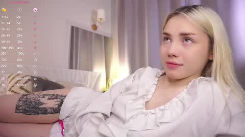 Adeline online show from January 15, 2026, 5:45 am