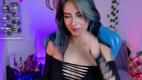 blue_kittenn online show from September 26, 2025, 4:27 am