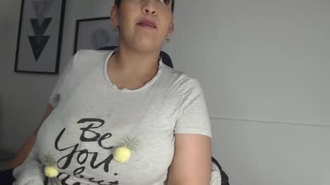 blue_water_cs online show from September 16, 2025, 3:51 am