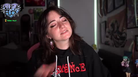 Blue online show from September 25, 2025, 1:20 am