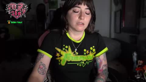 Blue online show from November 12, 2025, 1:39 am