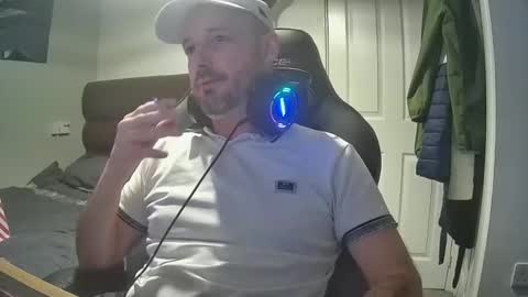 bluebirdflame1 online show from December 30, 2024, 1:26 am