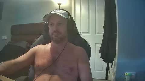 Snapshot of bluebirdflame1 chatting on June 5, 2026, 6:52 am bluebirdflame1 online show from June 5, 2026, 6:52 am