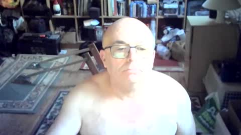 Snapshot of bluebox65 chatting on March 19, 2026, 5:39 pm bluebox65 online show from March 19, 2026, 5:39 pm