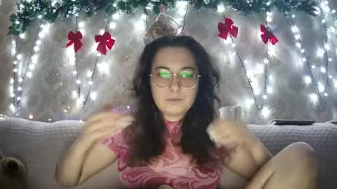 Snapshot of bluebutterfly_69 chatting on December 9, 2024, 6:25 pm your playful butterfly online show from December 9, 2024, 6:25 pm