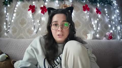 Snapshot of bluebutterfly_69 chatting on December 13, 2024, 2:05 pm your playful butterfly online show from December 13, 2024, 2:05 pm