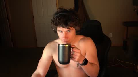 Snapshot of bluecoffee chatting on March 1, 2026, 2:02 am bluecoffee online show from March 1, 2026, 2:02 am