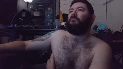 Snapshot of bluecollar117 chatting on February 24, 2026, 9:18 am bluecollar117 online show from February 24, 2026, 9:18 am