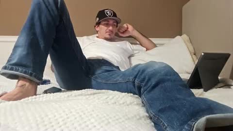 Snapshot of bluecollarfck chatting on December 5, 2024, 2:53 am Dominick Wyte online show from December 5, 2024, 2:53 am