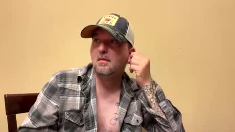 bluecollarpixel online show from April 19, 2026, 10:25 am