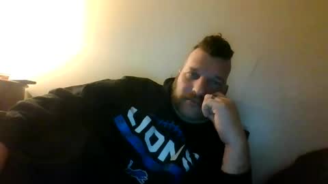 bluedemoneyes1986 online show from February 17, 2025, 4:42 am