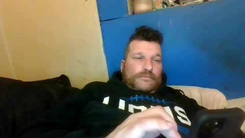 bluedemoneyes1986 online show from February 26, 2025, 6:04 am