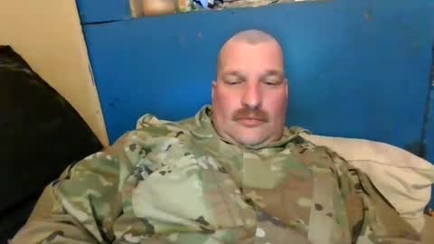 bluedemoneyes1986 online show from March 9, 2025, 11:46 pm