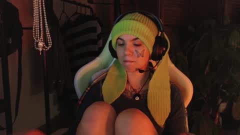 Snapshot of bluedweeb chatting on January 31, 2025, 2:15 am Blue online show from January 31, 2025, 2:15 am