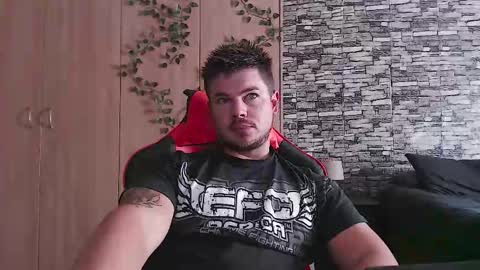 blueeyeboy0 online show from September 15, 2025, 11:21 am