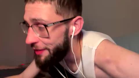 Snapshot of blueeyedcurvy chatting on April 10, 2026, 6:40 am blueeyedcurvy online show from April 10, 2026, 6:40 am