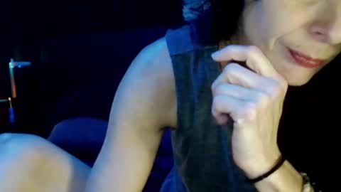 Blueeyedlie online show from February 8, 2025, 9:15 pm