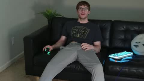 blueeyedtallguy online show from September 13, 2025, 4:40 pm