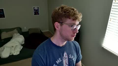Snapshot of blueeyedtallguy chatting on July 8, 2026, 10:36 pm blueeyedtallguy online show from July 8, 2026, 10:36 pm