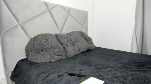 blueeyeslexxxy online show from December 14, 2025, 8:52 am